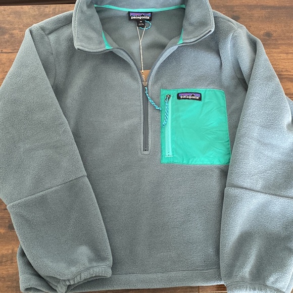 NWT Patagonia Fleece Pullover - Picture 2 of 3